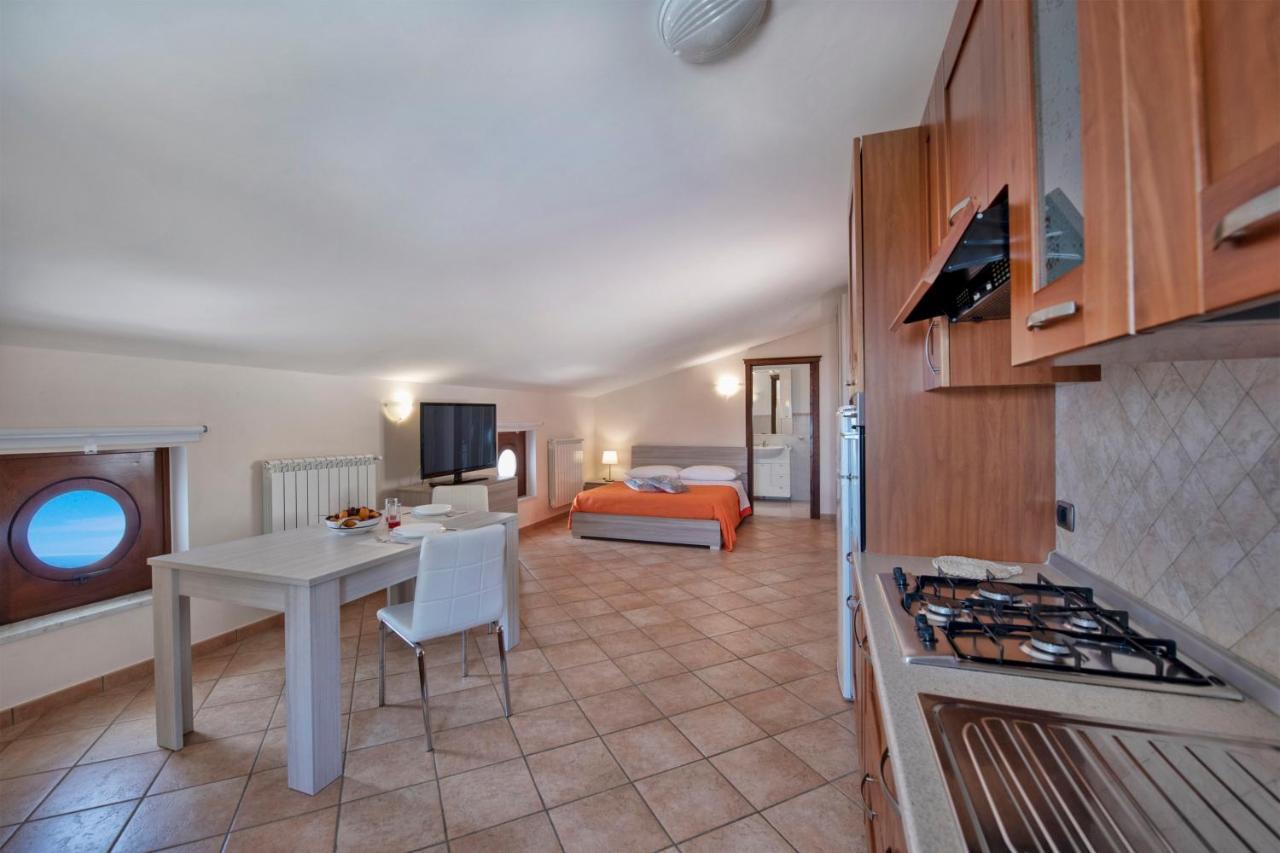 Casa Serena With Sea View Конка-дей-Марини Экстерьер фото